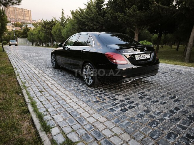 Mercedes C 350 e-12