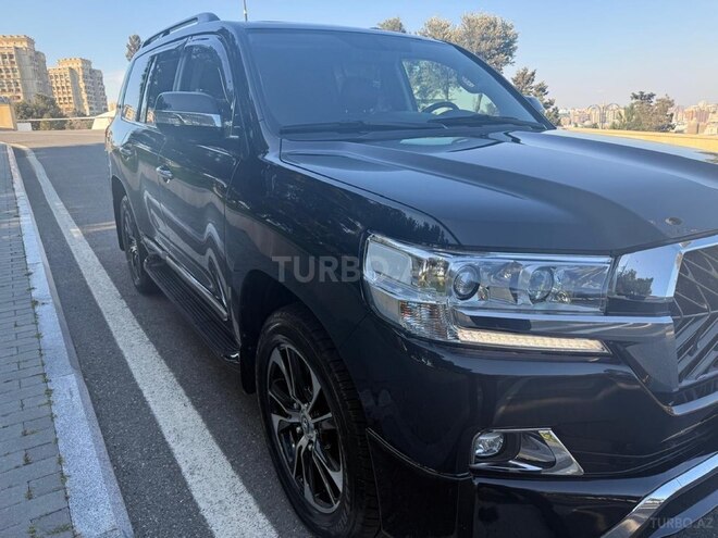 Toyota Land Cruiser-3