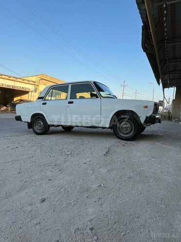 LADA (VAZ) 2107-5