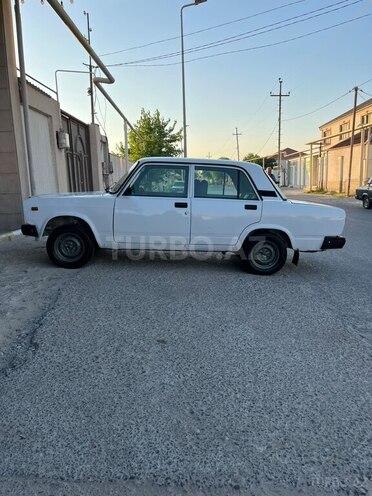 LADA (VAZ) 2107-2