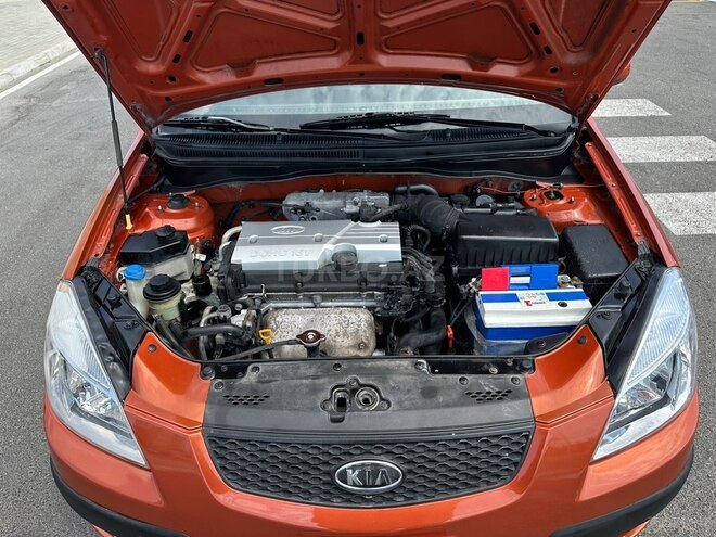 Kia Rio-17