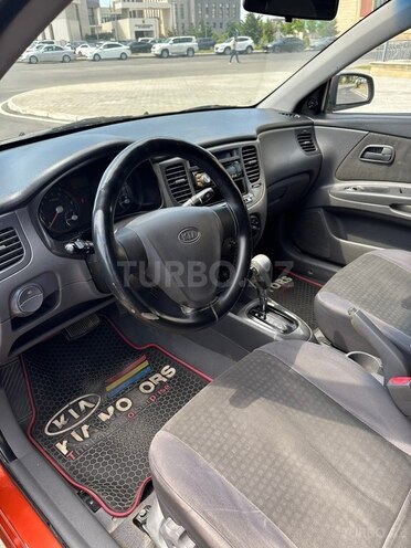 Kia Rio-12