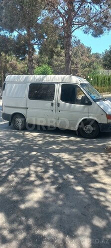 Ford Transit-4