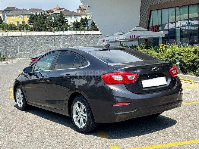 Chevrolet Cruze-5