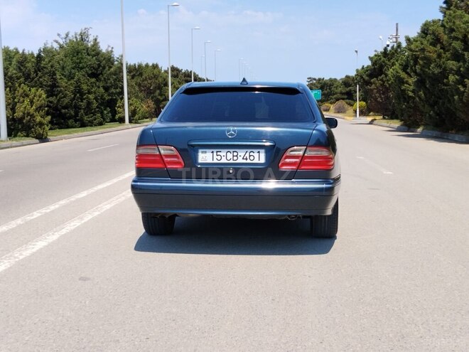 Mercedes E 280-3