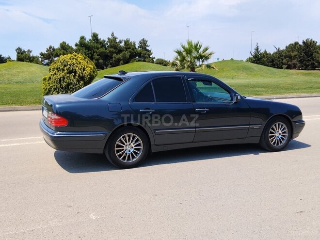 Mercedes E 280-6