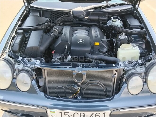 Mercedes E 280-12