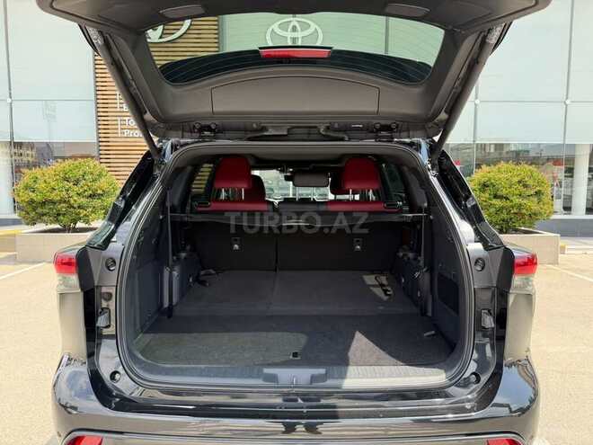 Toyota Crown Kluger-8