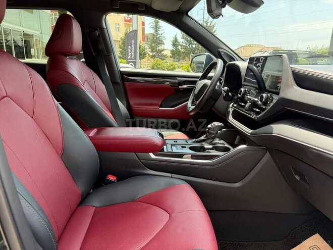 Toyota Crown Kluger-7