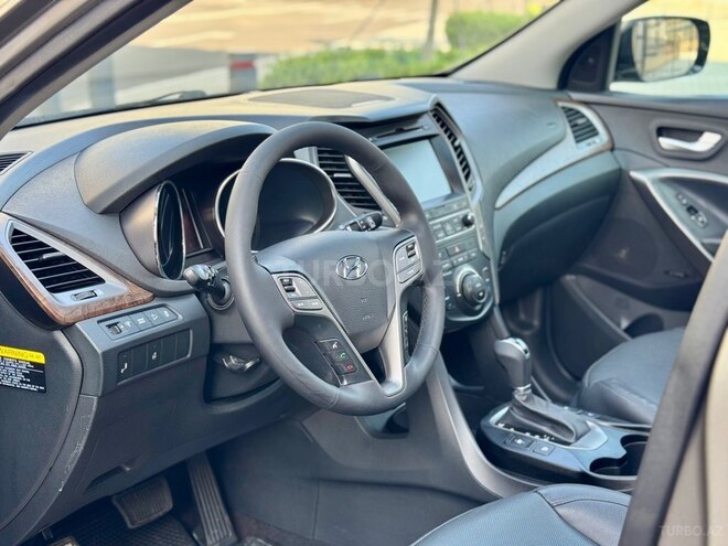 Hyundai Santa Fe-17
