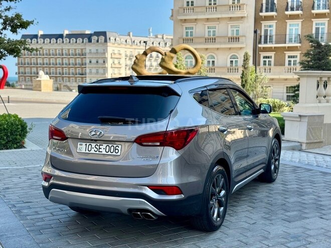 Hyundai Santa Fe-13