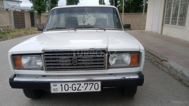 LADA (VAZ) 2107-1