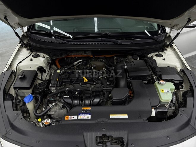 Hyundai Sonata-13