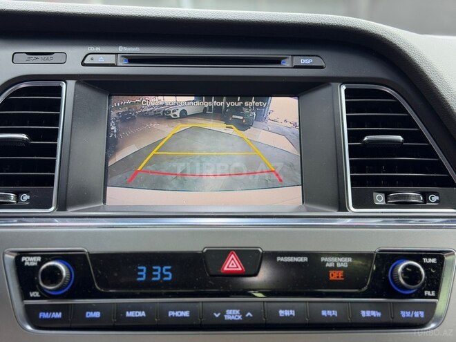 Hyundai Sonata-11