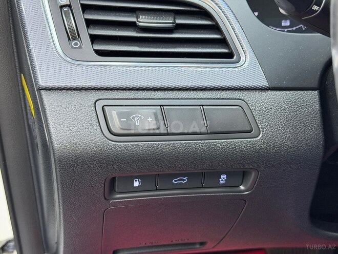 Hyundai Sonata-10