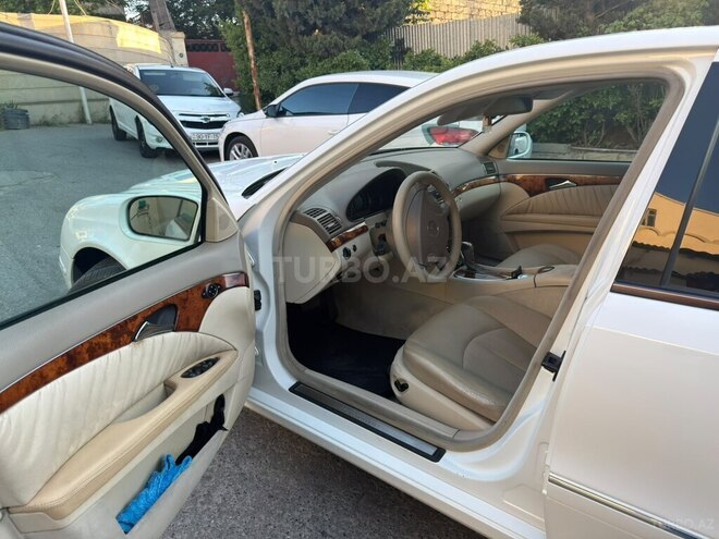 Mercedes E 320-7