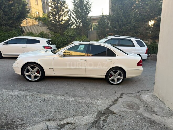 Mercedes E 320-4