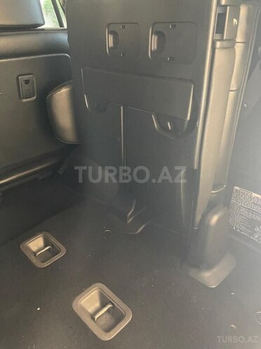Toyota Land Cruiser-4