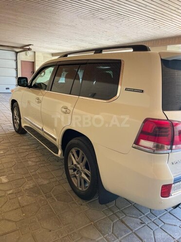 Toyota Land Cruiser-12