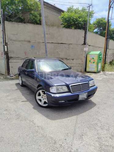 Mercedes C 230-1