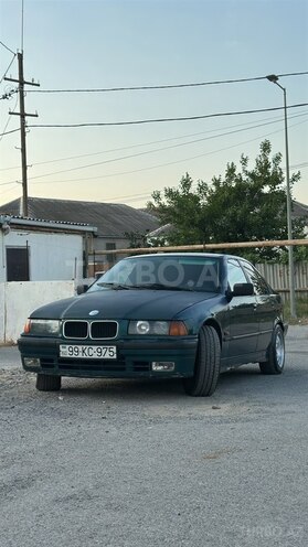 BMW 318-1