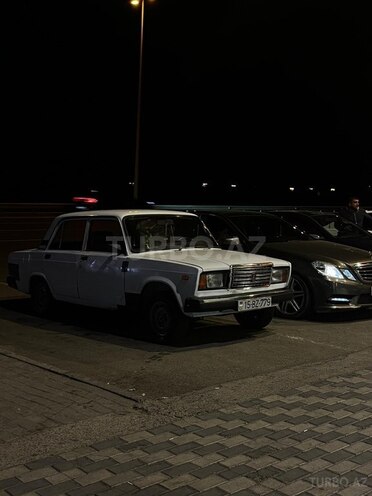LADA (VAZ) 2107-2