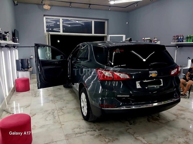 Chevrolet Equinox-4