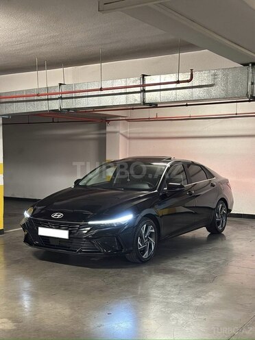 Hyundai Elantra-2