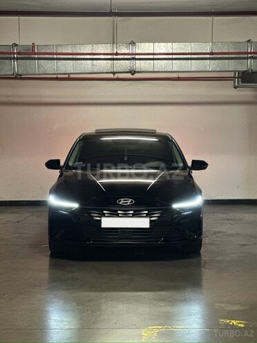 Hyundai Elantra-1