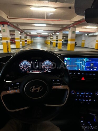Hyundai Elantra-11