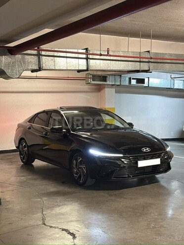 Hyundai Elantra-3