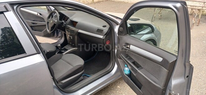 Opel Astra-7