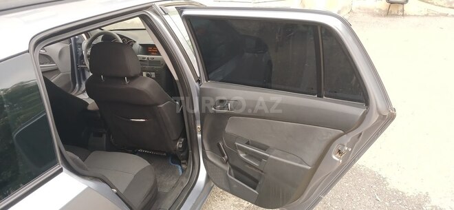 Opel Astra-10