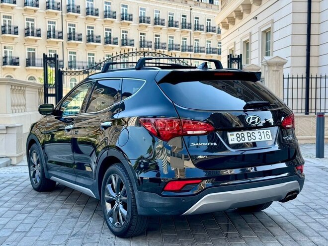 Hyundai Santa Fe-15