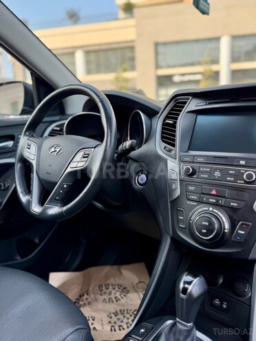Hyundai Santa Fe-17