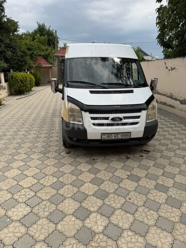 Ford Transit-1