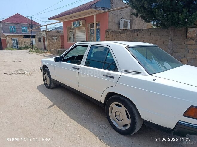 Mercedes 190-3