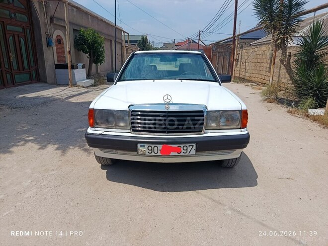 Mercedes 190-1