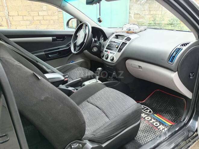 Kia Ceed-2