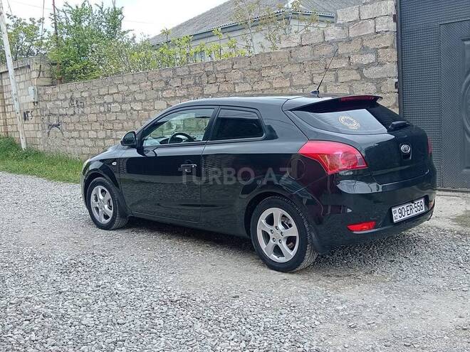 Kia Ceed-11