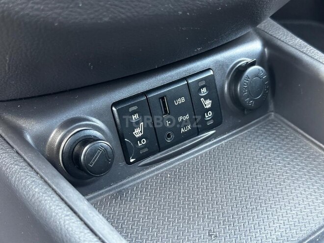 Hyundai Santa Fe-10