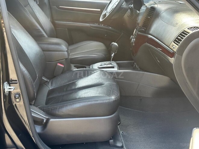 Hyundai Santa Fe-6