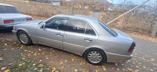 Mercedes C 230-4