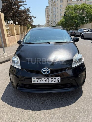 Toyota Prius-1