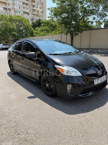 Toyota Prius-3