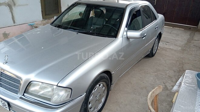 Mercedes C 230-12