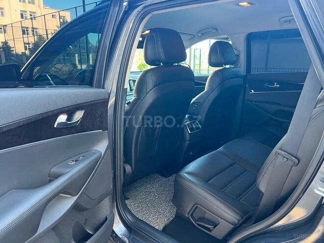 Kia Sorento-14