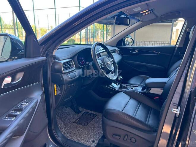 Kia Sorento-11