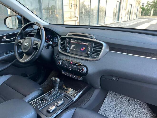 Kia Sorento-15