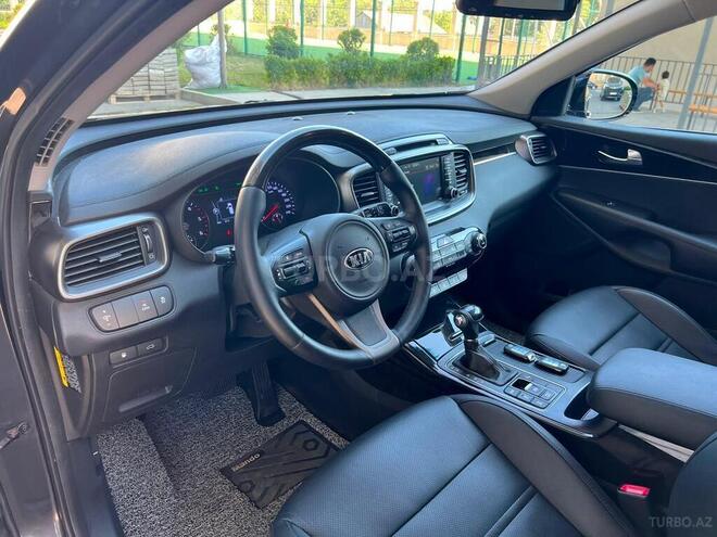 Kia Sorento-29